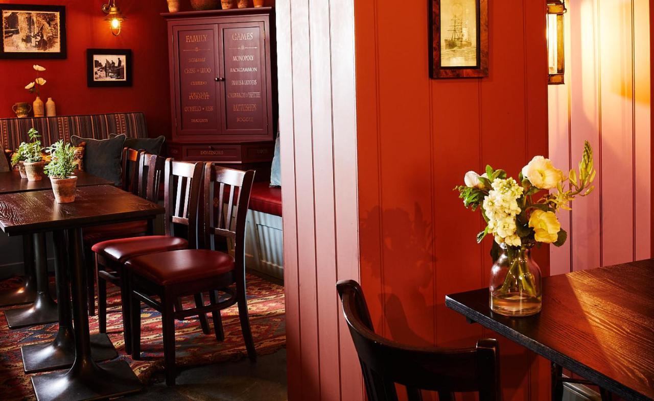 Red Lion Hotel โคลเวลลี ภายนอก รูปภาพ