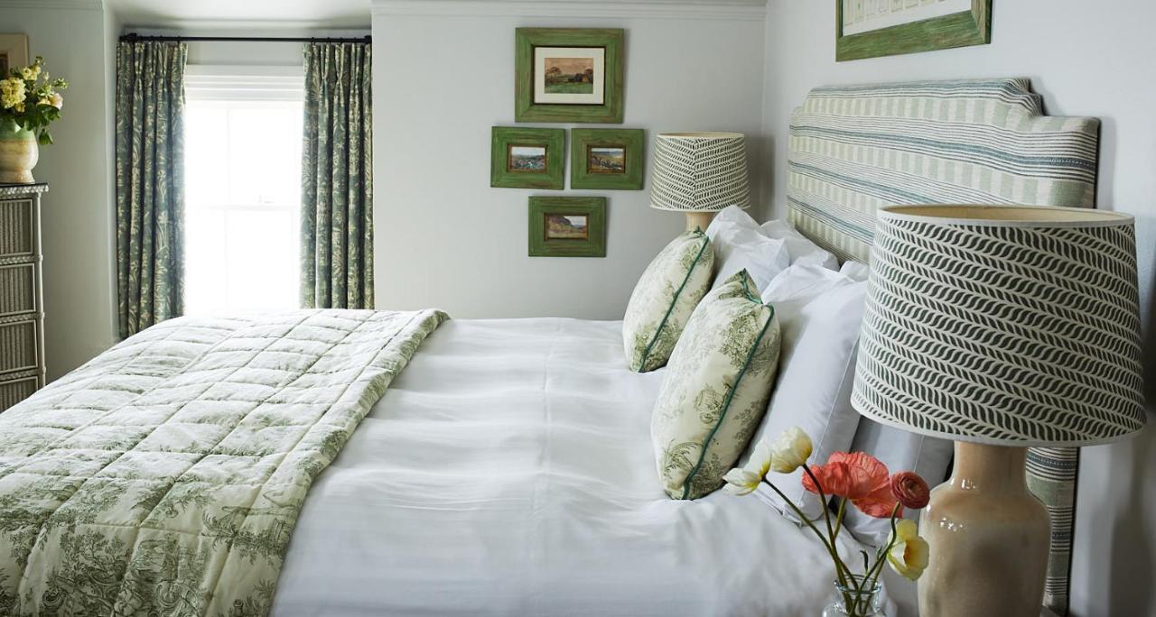 Red Lion Hotel โคลเวลลี ภายนอก รูปภาพ